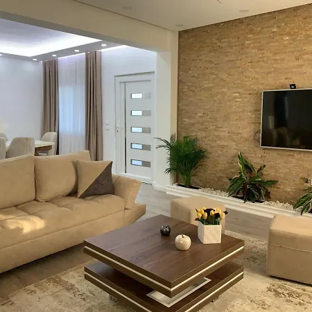 White Appartement Durrës