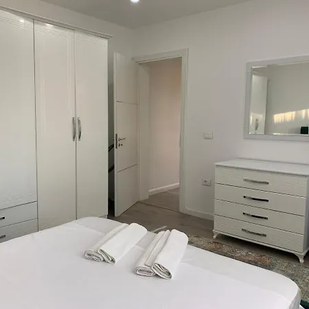White Appartement Durrës